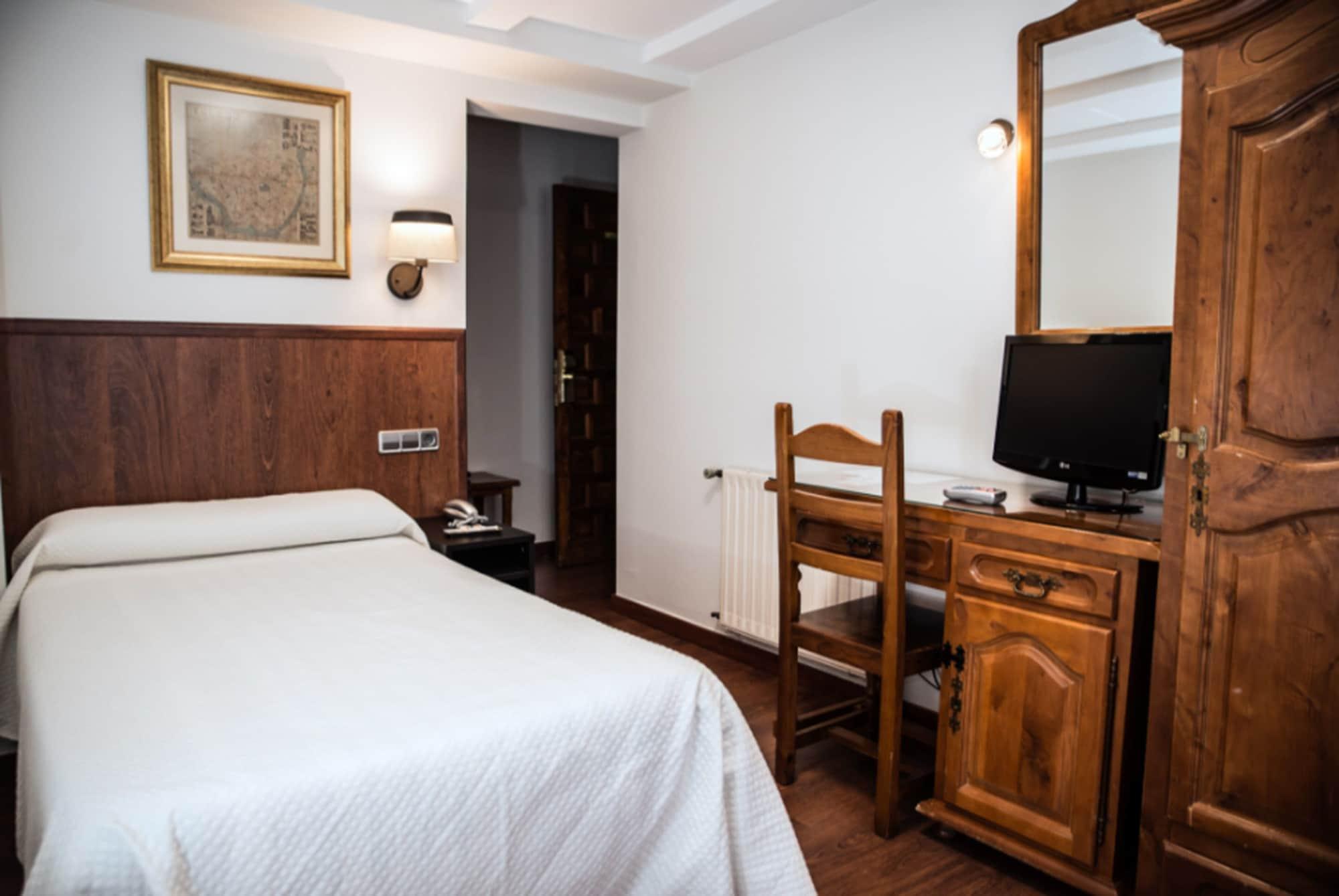 Hotel Santa Isabel 2*